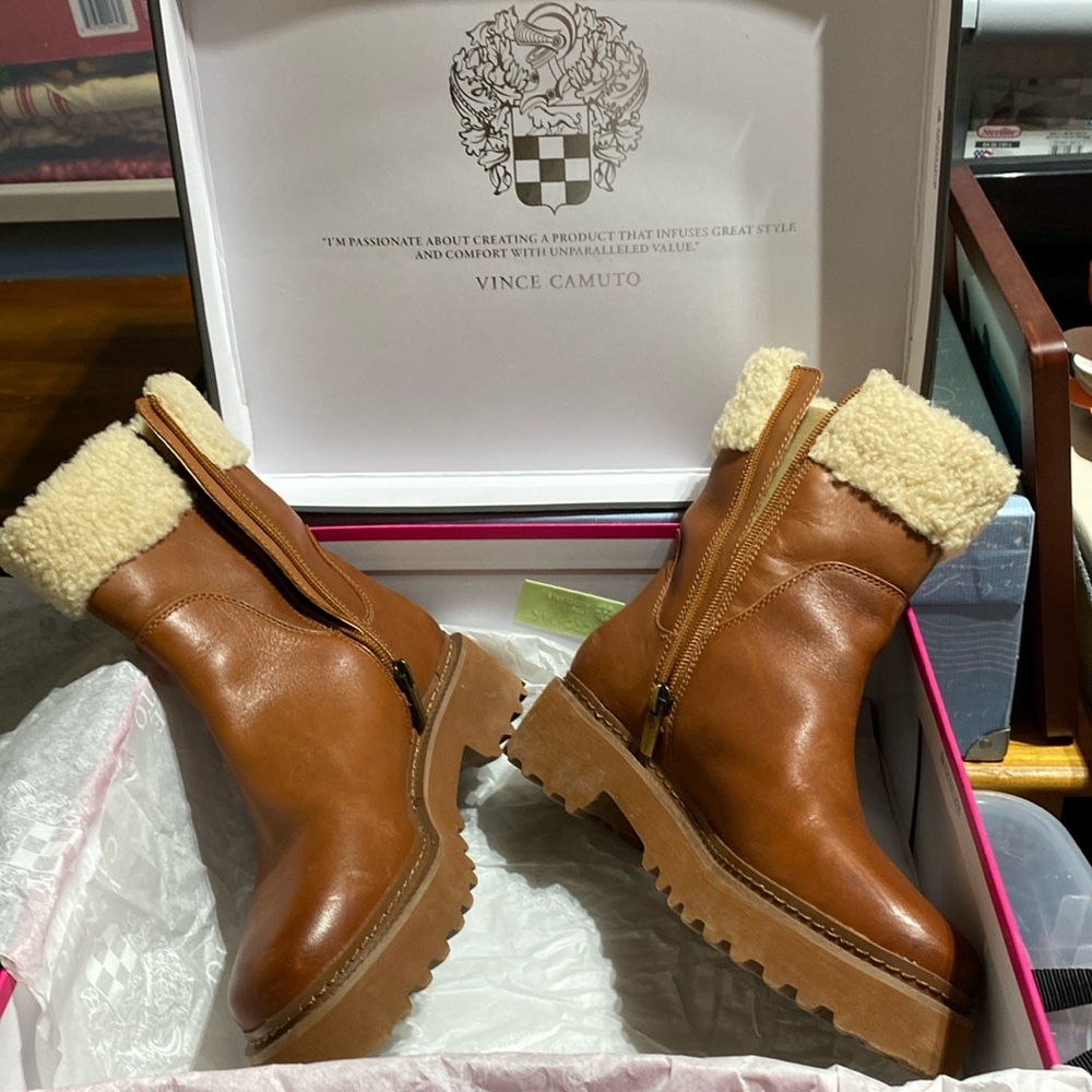 Vince Camuto Brown Winter Boots with Cream Fur
